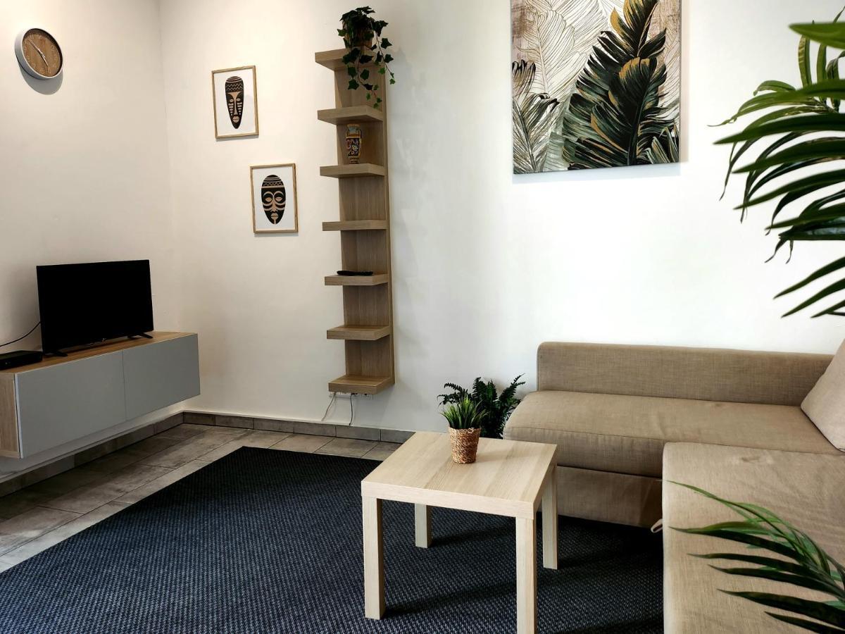 S18 "Garden In The City" Apartment بودابست المظهر الخارجي الصورة